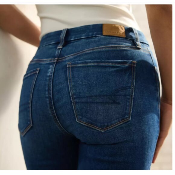 American Eagle Next Level Curvy High Waisted Jegging - Picture 2 of 5